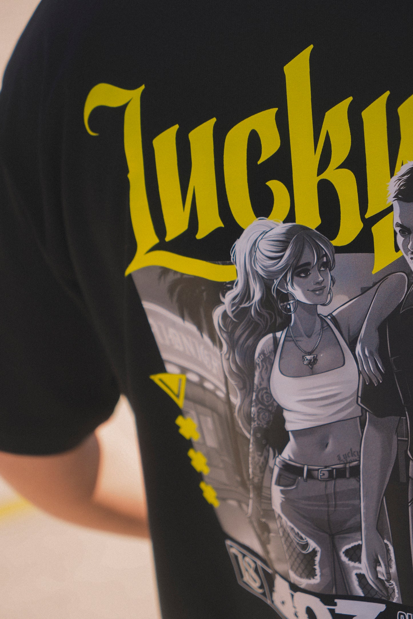 T-Shirt - LuckyV