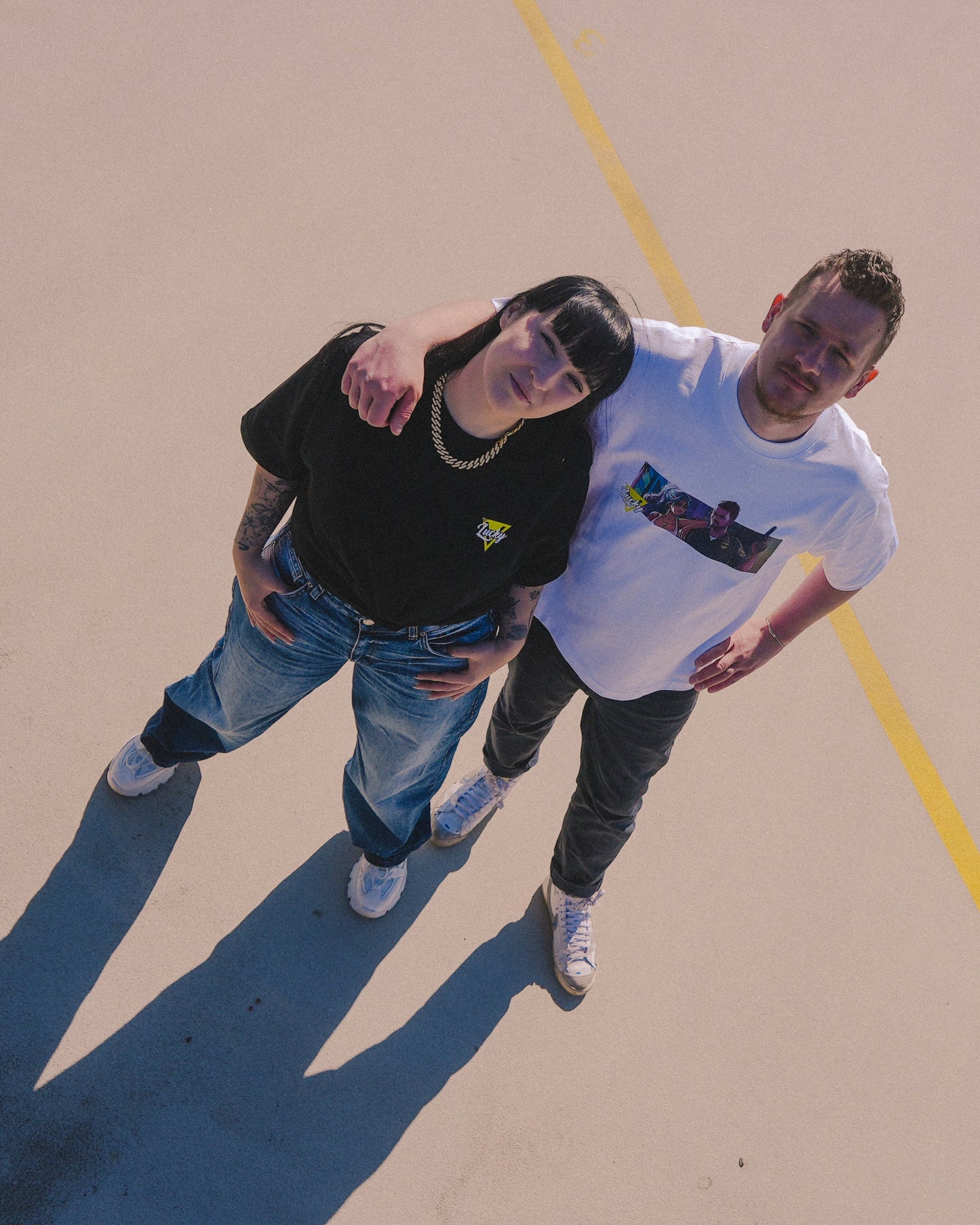 T-Shirt - LuckyV - White Version