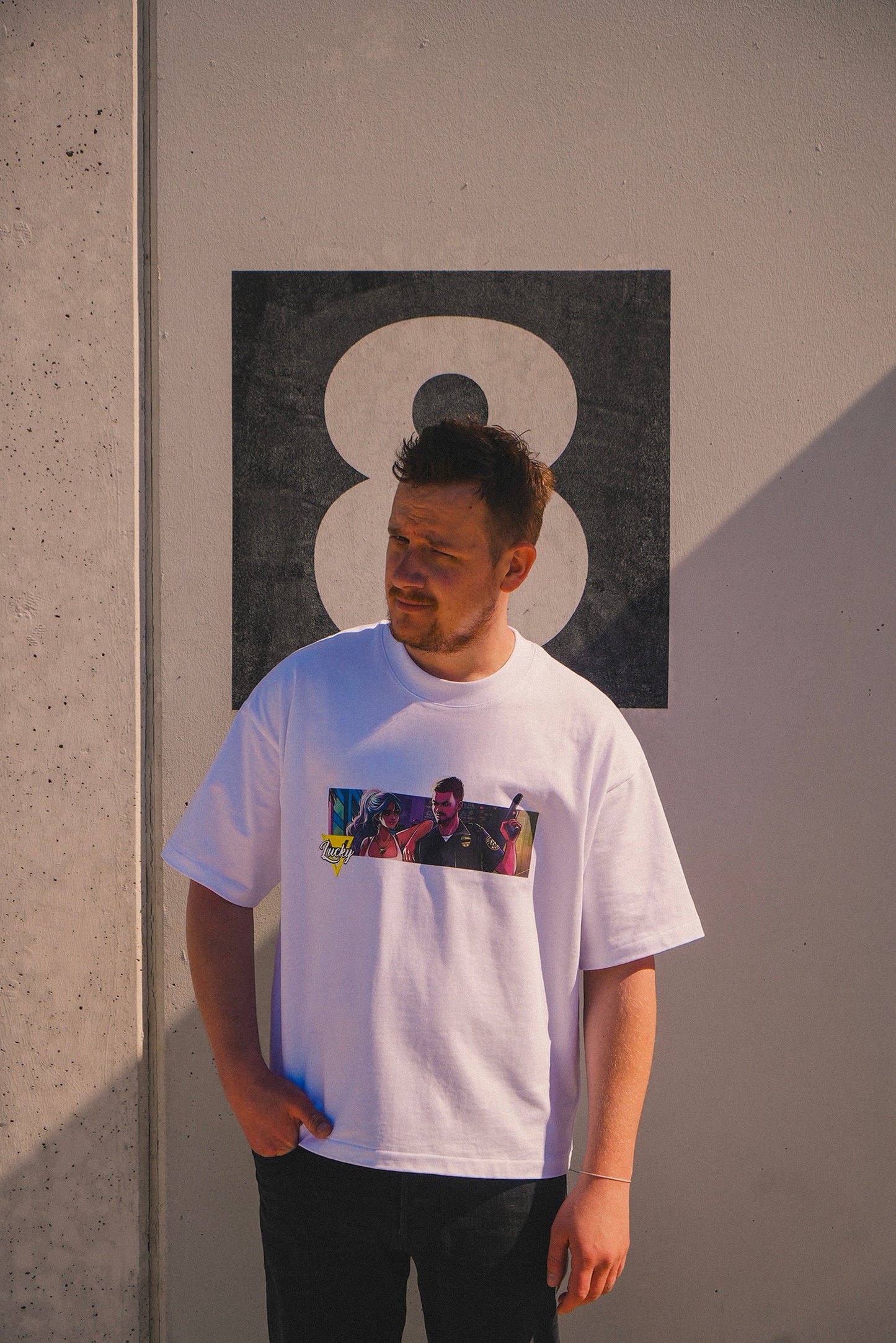 T-Shirt - LuckyV - White Version